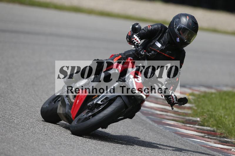 /Archiv-2024/29 12.06.2024 MOTO.CH Track Day ADR/Gruppe blau/36